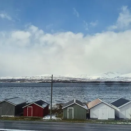 Yggdrasil Sea View Apartman Tromsø